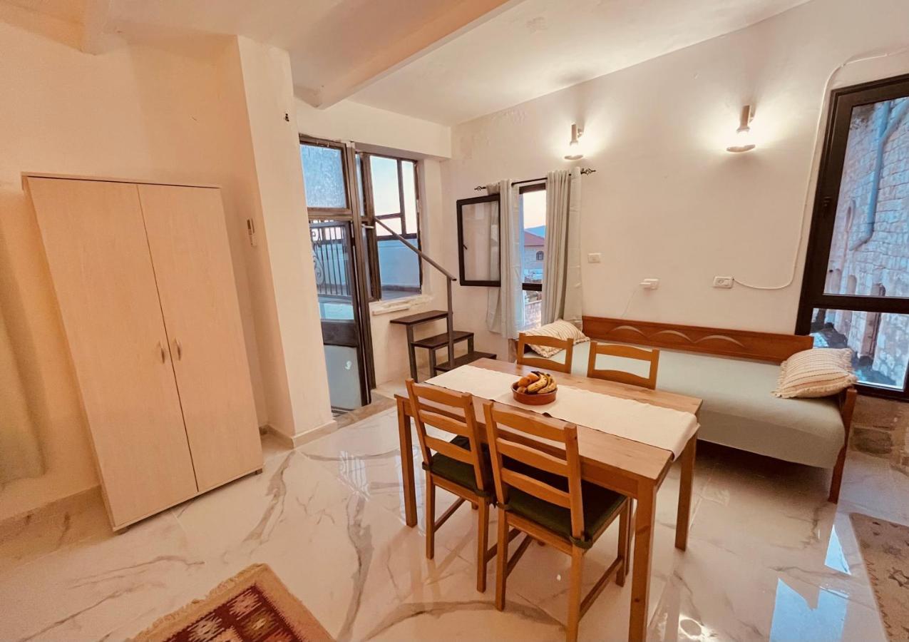 Mishpahat Price Цфат Экстерьер фото
